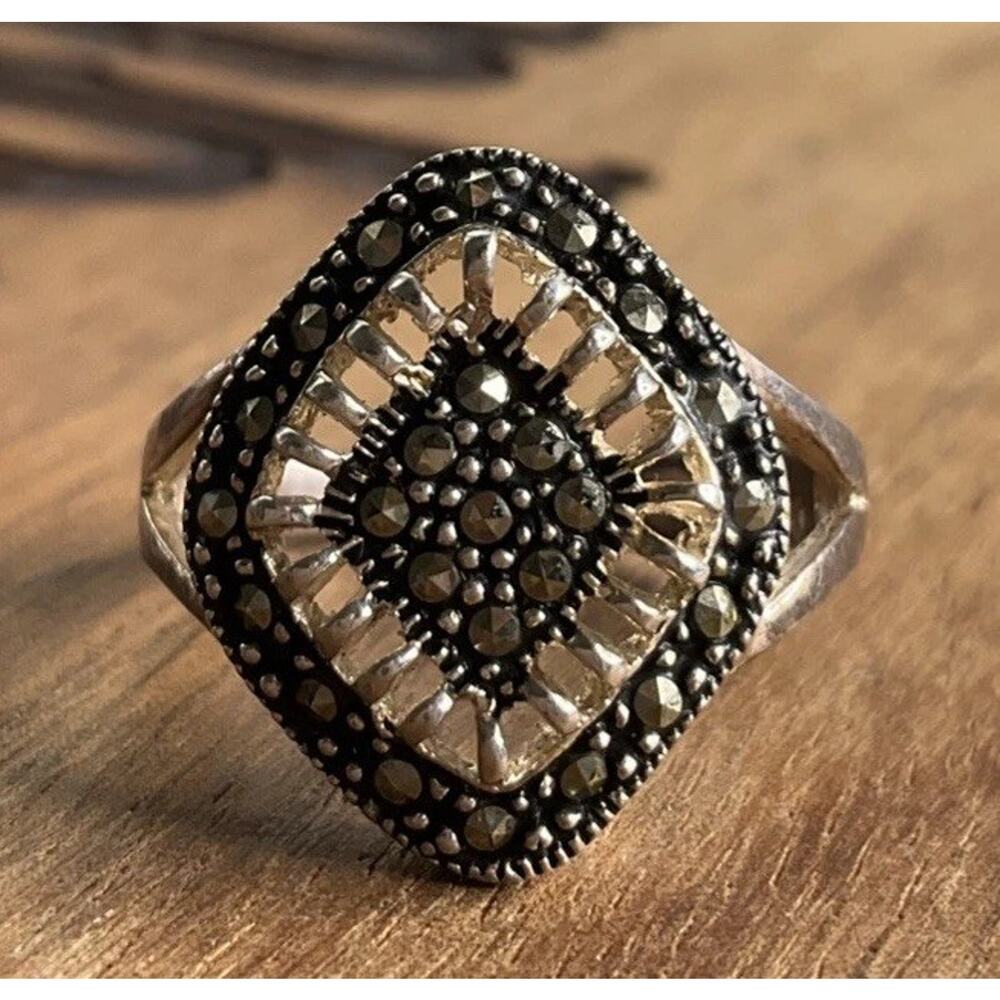 Sterling Silver Marcasite & Clear Stone Square Ring Vintage Style Size 7